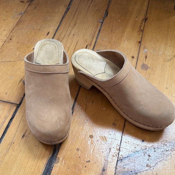 No. 6 Shoes - No. 6 Tan Suede Clogs
